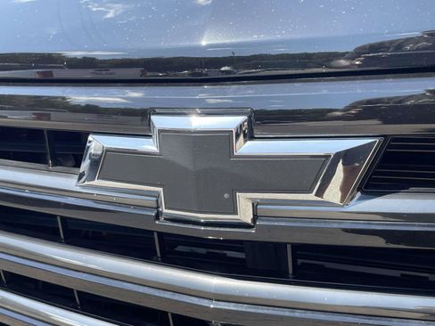 Used 2025 Chevrolet Silverado 1500 High Country w/ Midnight Edition AWD/4WD image 28