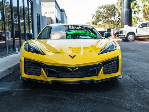 Used 2025 Chevrolet Corvette Z06 RWD image 2
