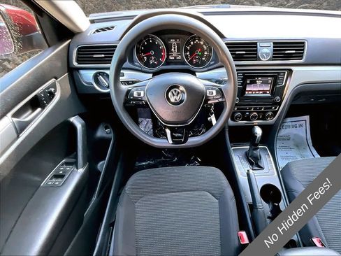 Used 2016 Volkswagen Passat 1.8T S FWD image 5