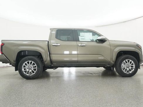 New 2026 Toyota Tacoma Limited image 32