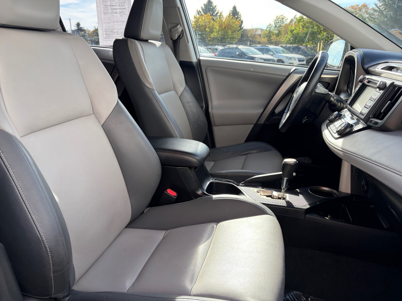 Used 2013 Toyota RAV4 Limited AWD/4WD image 29