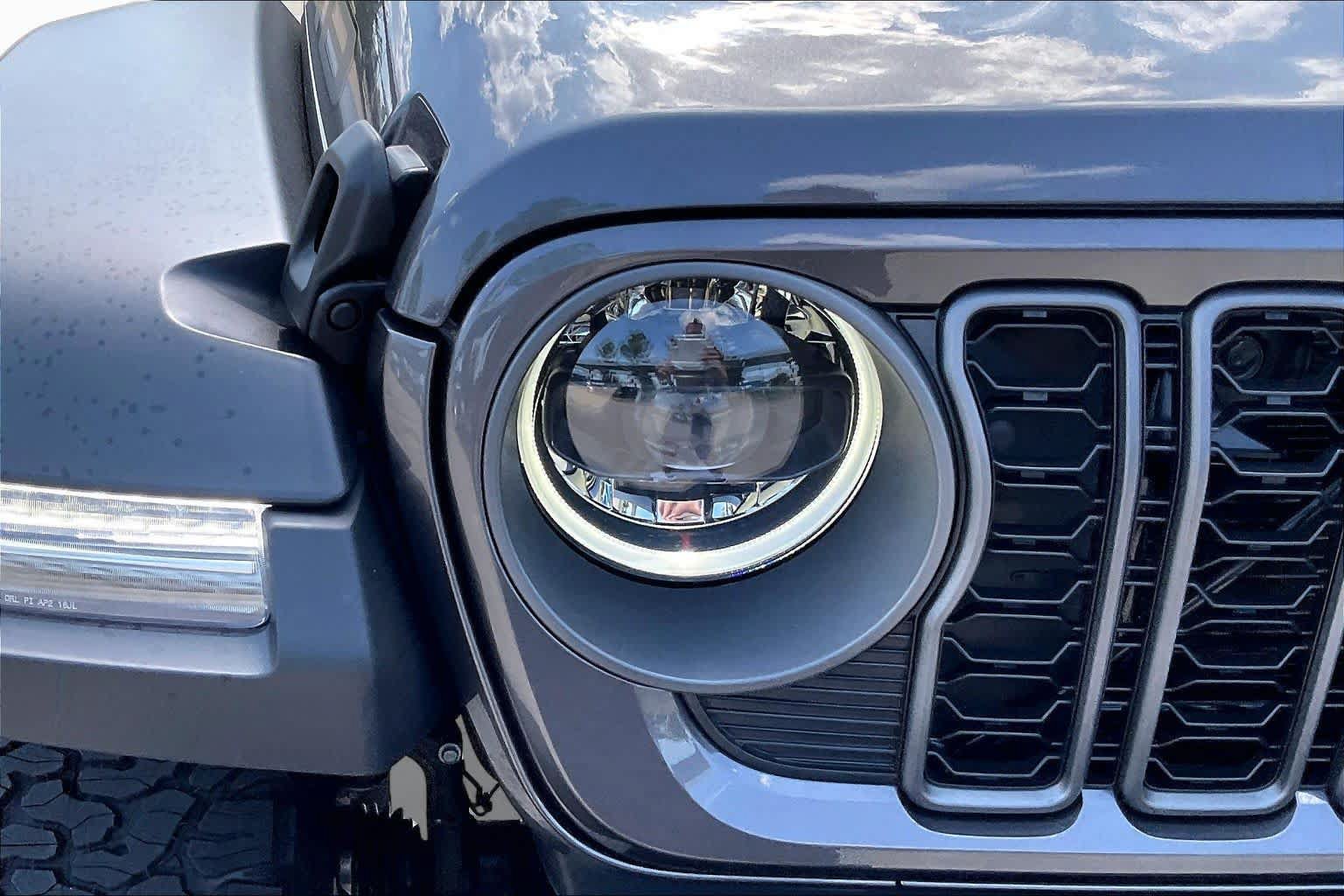 New 2027 Jeep Wrangler Unlimited Rubicon 392 AWD/4WD image 13