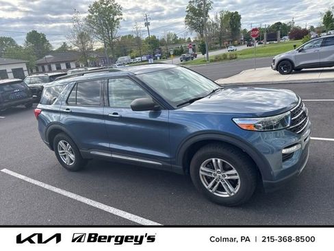 Used 2020 Ford Explorer XLT w/ Equipment Group 202A AWD/4WD image 5