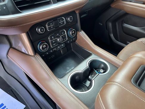 Used 2021 Chevrolet Suburban High Country AWD/4WD image 14