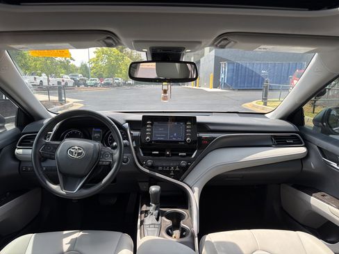 Used 2023 Toyota Camry SE w/ Convenience Package FWD image 25