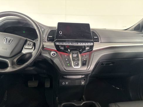 Used 2025 Honda Odyssey Sport-L image 22