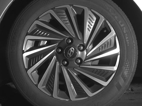Used 2025 Hyundai Sonata SEL FWD image 12
