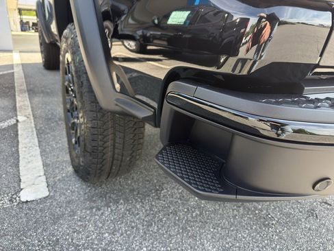 New 2026 Chevrolet Colorado Trail Boss AWD/4WD image 8