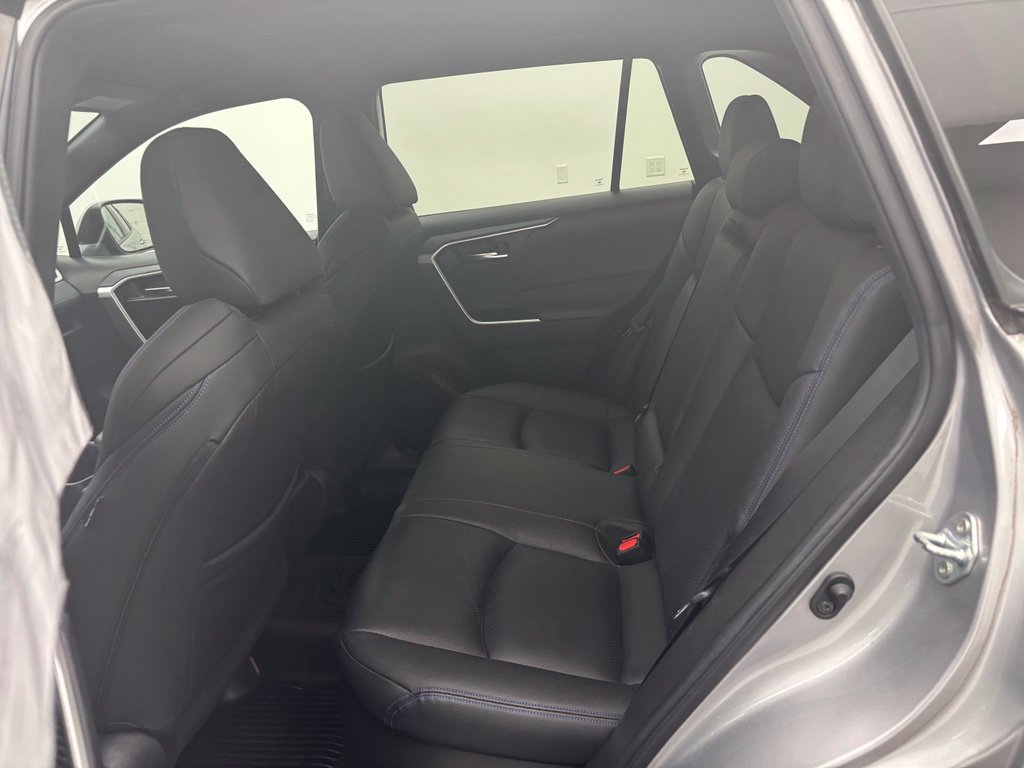 Used 2022 Toyota RAV4 SE w/ SE Grade Weather Package AWD/4WD image 35