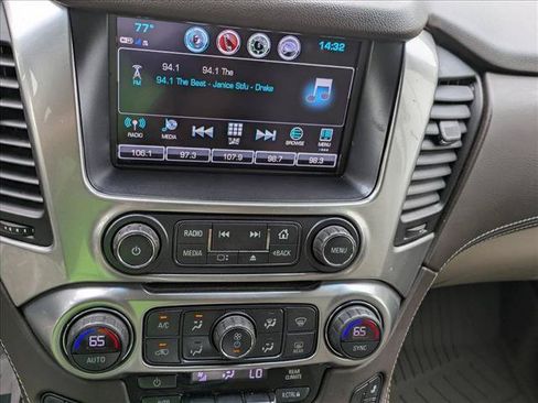 Used 2018 Chevrolet Tahoe Premier AWD/4WD image 12