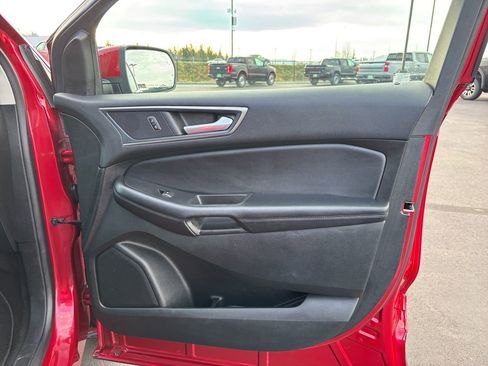 Used 2022 Ford Edge SEL w/ Convenience Package image 26