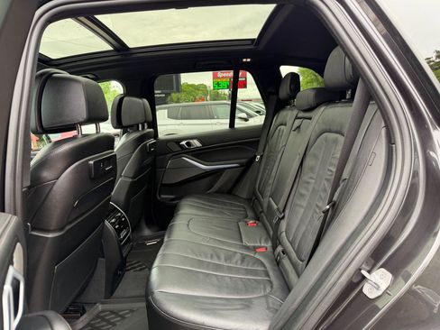 Used 2019 BMW X5 xDrive50i w/ Off-Road Package AWD/4WD image 11