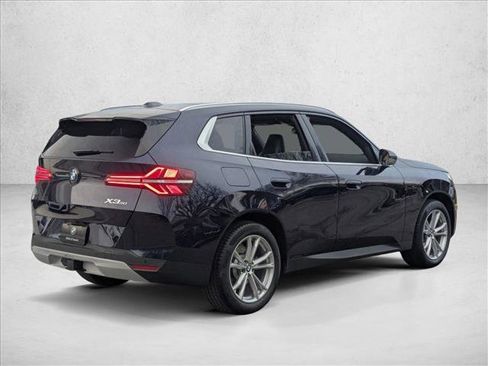 Used 2025 BMW X3 xDrive30i w/ Premium Package image 5