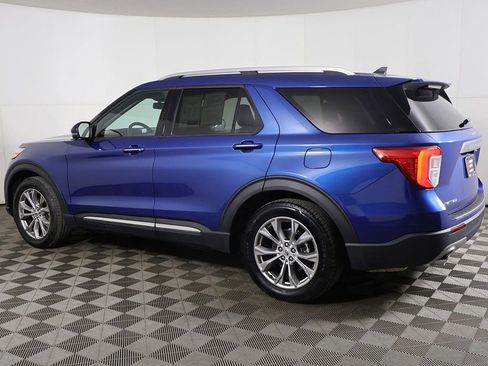Used 2022 Ford Explorer Limited w/ Equipment Group 301A image 17