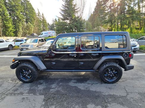 Used 2021 Jeep Wrangler Unlimited Sport image 4