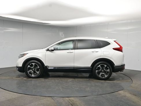 Used 2019 Honda CR-V Touring image 2
