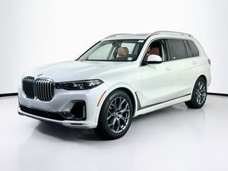 Used 2022 BMW X7 xDrive40i w/ Premium Package AWD/4WD video 1