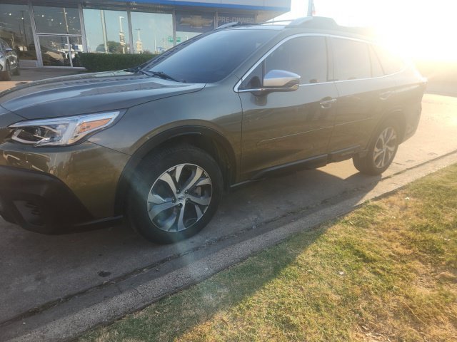 Used 2021 Subaru Outback Touring XT AWD/4WD image 2