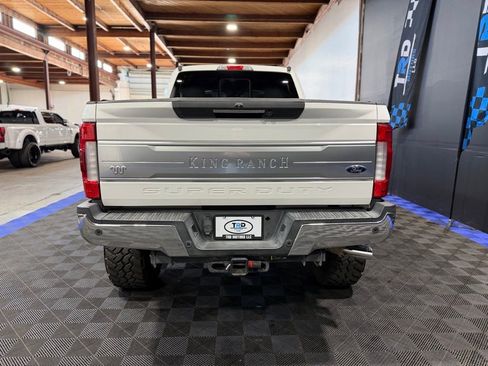 Used 2017 Ford F250 King Ranch w/ King Ranch Ultimate Package image 4