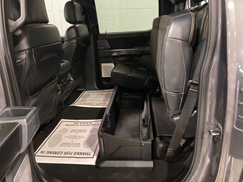 Used 2023 Ford F350 Platinum image 22