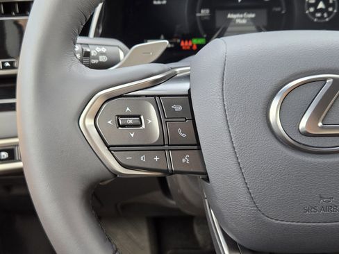 Certified 2026 Lexus RX 350h w/ Cold Area Package image 36