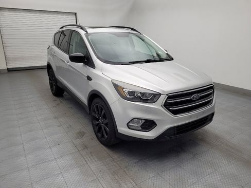 Used 2017 Ford Escape SE w/ Equipment Group 201A image 13