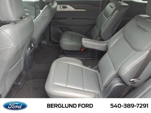 Used 2026 Ford Explorer Active w/ Active Comfort Package AWD/4WD image 13
