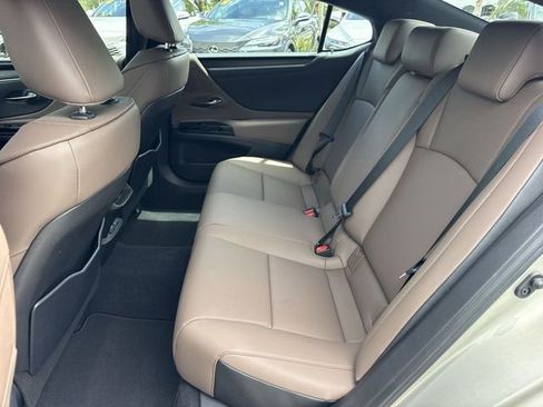 Certified 2024 Lexus ES 350 w/ Premium Package FWD image 23