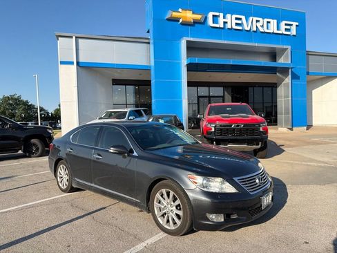 Used 2011 Lexus LS 460 AWD w/ Comfort Pkg image 1