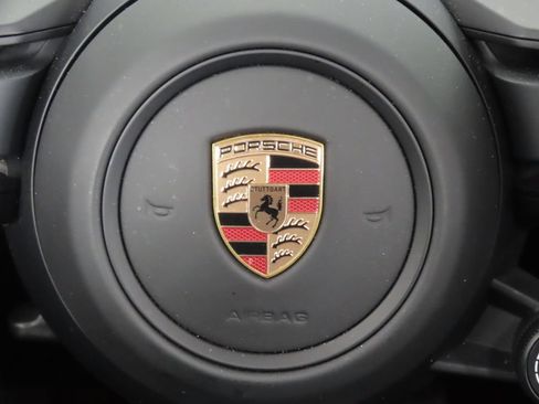 Certified 2025 Porsche Macan Electric RWD image 21