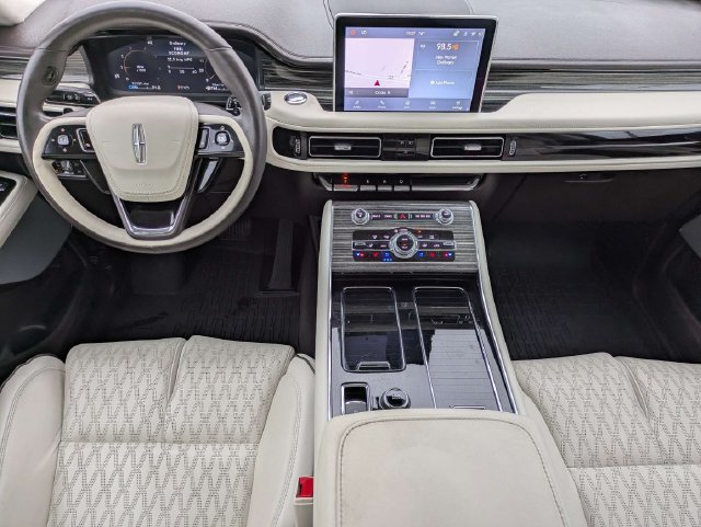 Certified 2023 Lincoln Aviator Black Label w/ Dynamic Handling Package AWD/4WD image 14