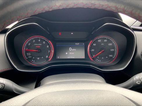 Used 2021 Chevrolet TrailBlazer RS w/ Technology Package FWD image 26