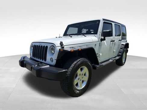 Used 2018 Jeep Wrangler Unlimited Sport S AWD/4WD image 9