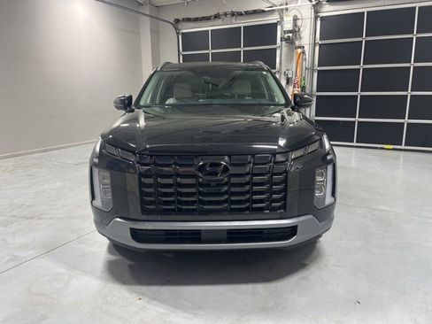 Used 2023 Hyundai Palisade Limited w/ Cargo Package image 3