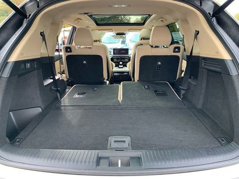 Used 2025 Acura MDX SH-AWD image 13