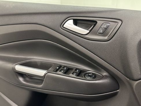 Used 2018 Ford Escape SE w/ SE Sync 3 Package AWD/4WD image 16