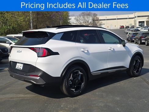 New 2026 Kia Sportage EX FWD image 3
