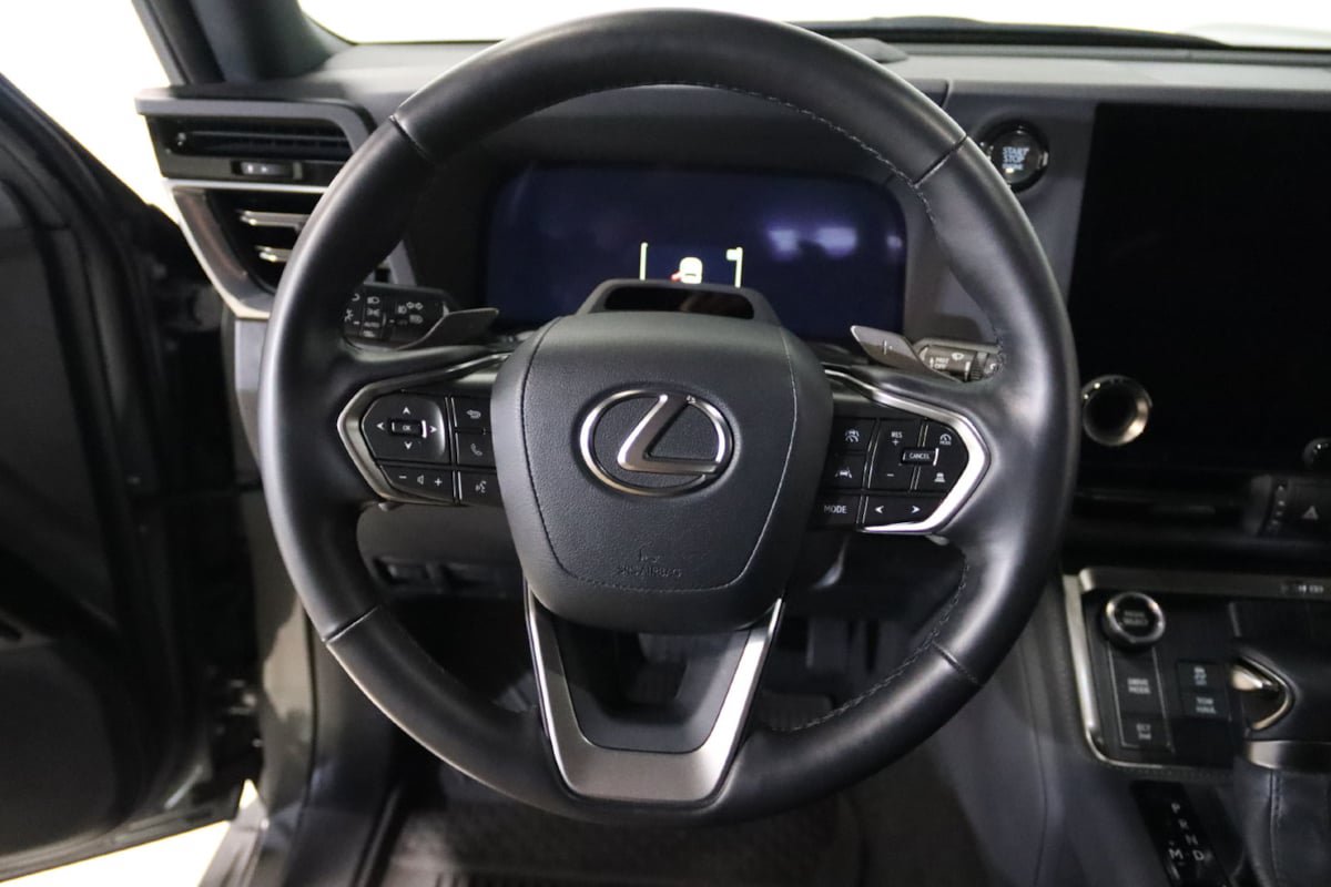 Used 2024 Lexus GX 550 w/ Accessory Package (2T) AWD/4WD image 40