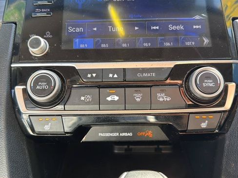 Used 2020 Honda Civic EX image 29