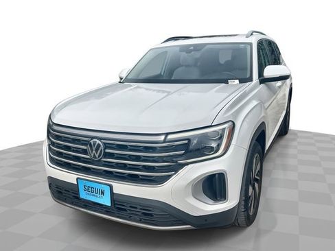 Used 2024 Volkswagen Atlas SE image 1