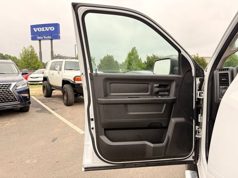 Used 2019 RAM 1500 Tradesman w/ Popular Equipment Group RWD image 16