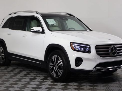 Certified 2026 Mercedes-Benz GLB 250 image 3