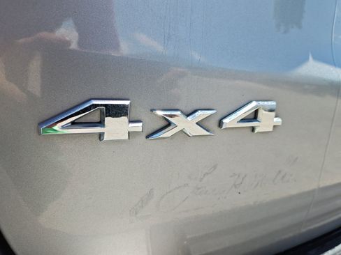 Used 2021 Jeep Grand Cherokee Laredo X AWD/4WD image 25