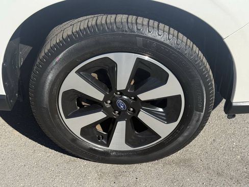 Used 2018 Subaru Forester 2.5i w/ Alloy Wheel Package AWD/4WD image 37