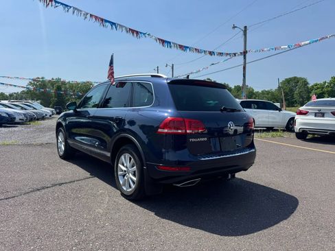 Used 2014 Volkswagen Touareg Sport AWD/4WD image 3