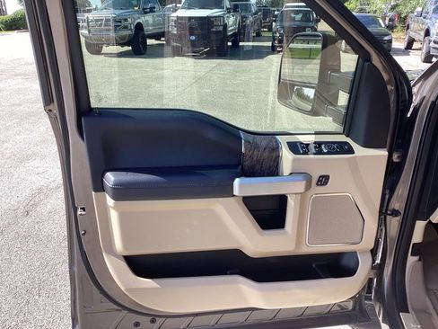 Used 2019 Ford F250 Lariat w/ Lariat Value Package AWD/4WD image 30