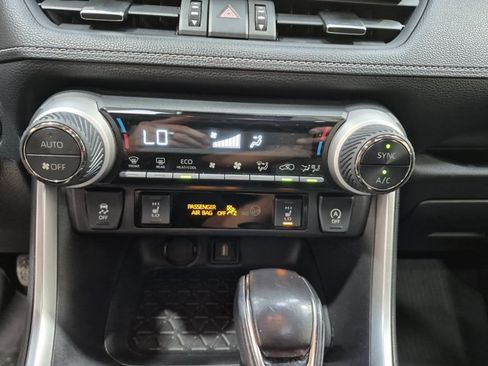 Used 2020 Toyota RAV4 XLE Premium AWD/4WD image 23