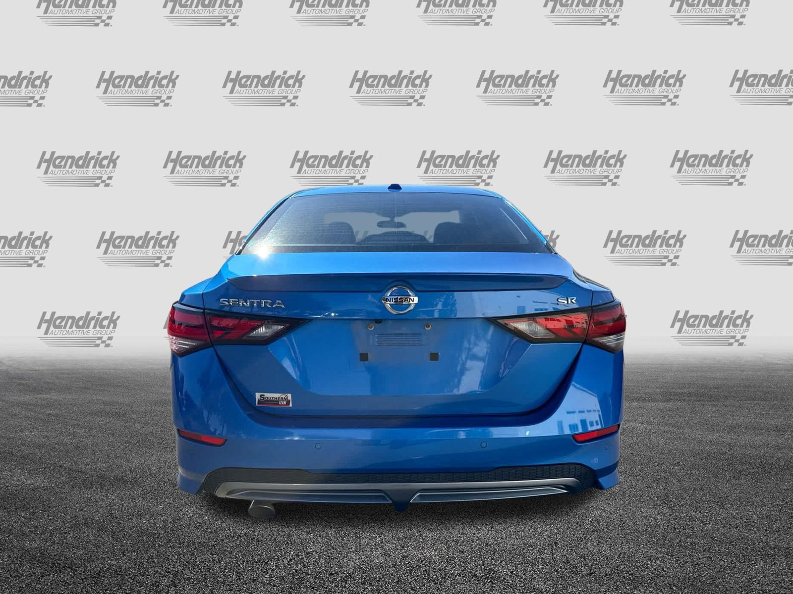 Used 2022 Nissan Sentra SR w/ SR Premium Package FWD image 7
