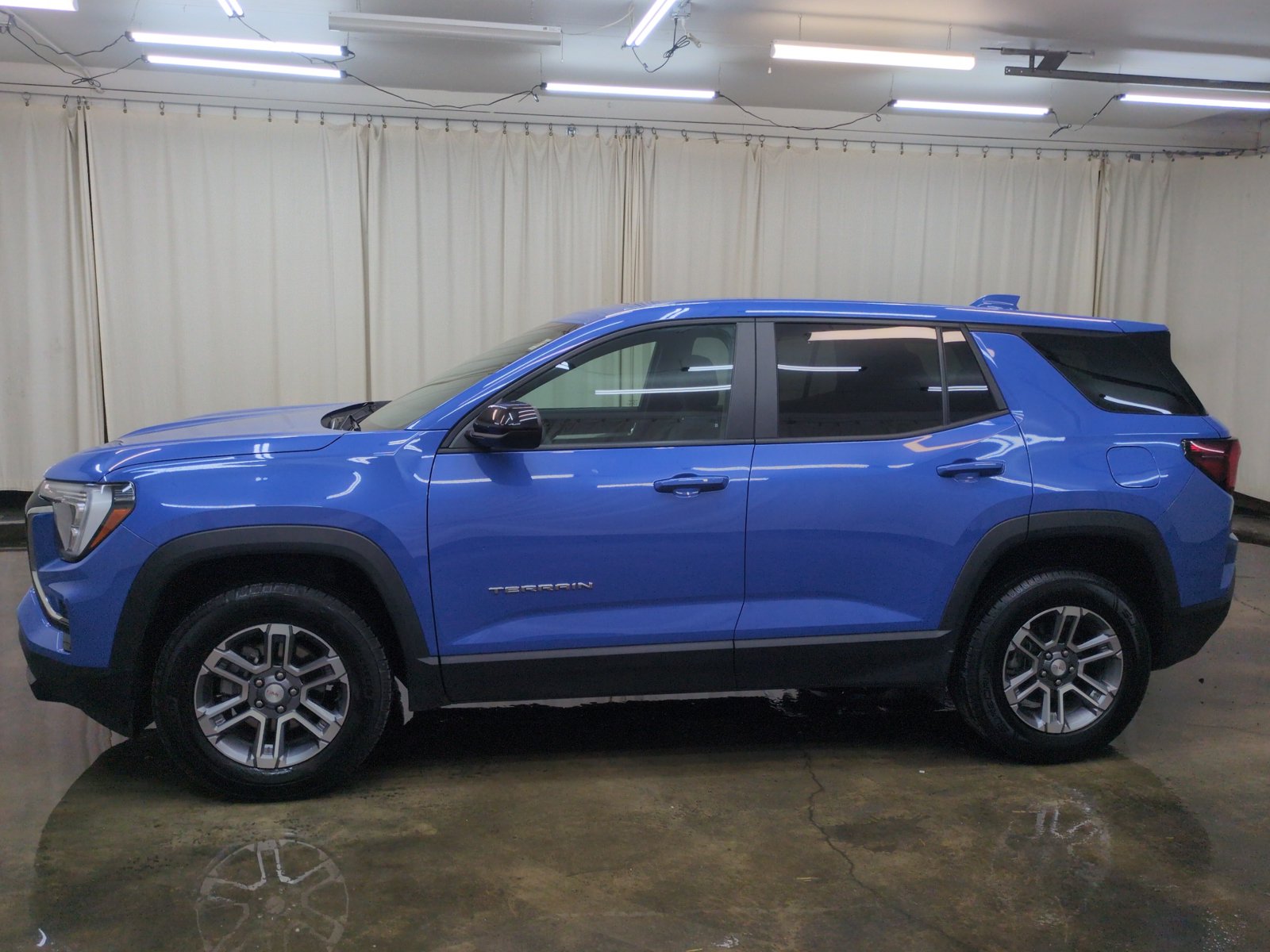 Used 2026 GMC Terrain Elevation AWD/4WD image 25