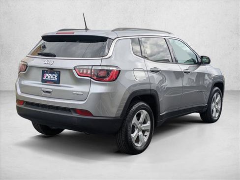 Used 2018 Jeep Compass Latitude image 5